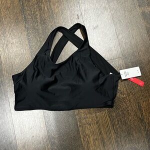 NWT women’s size 42 workout bathing suit top